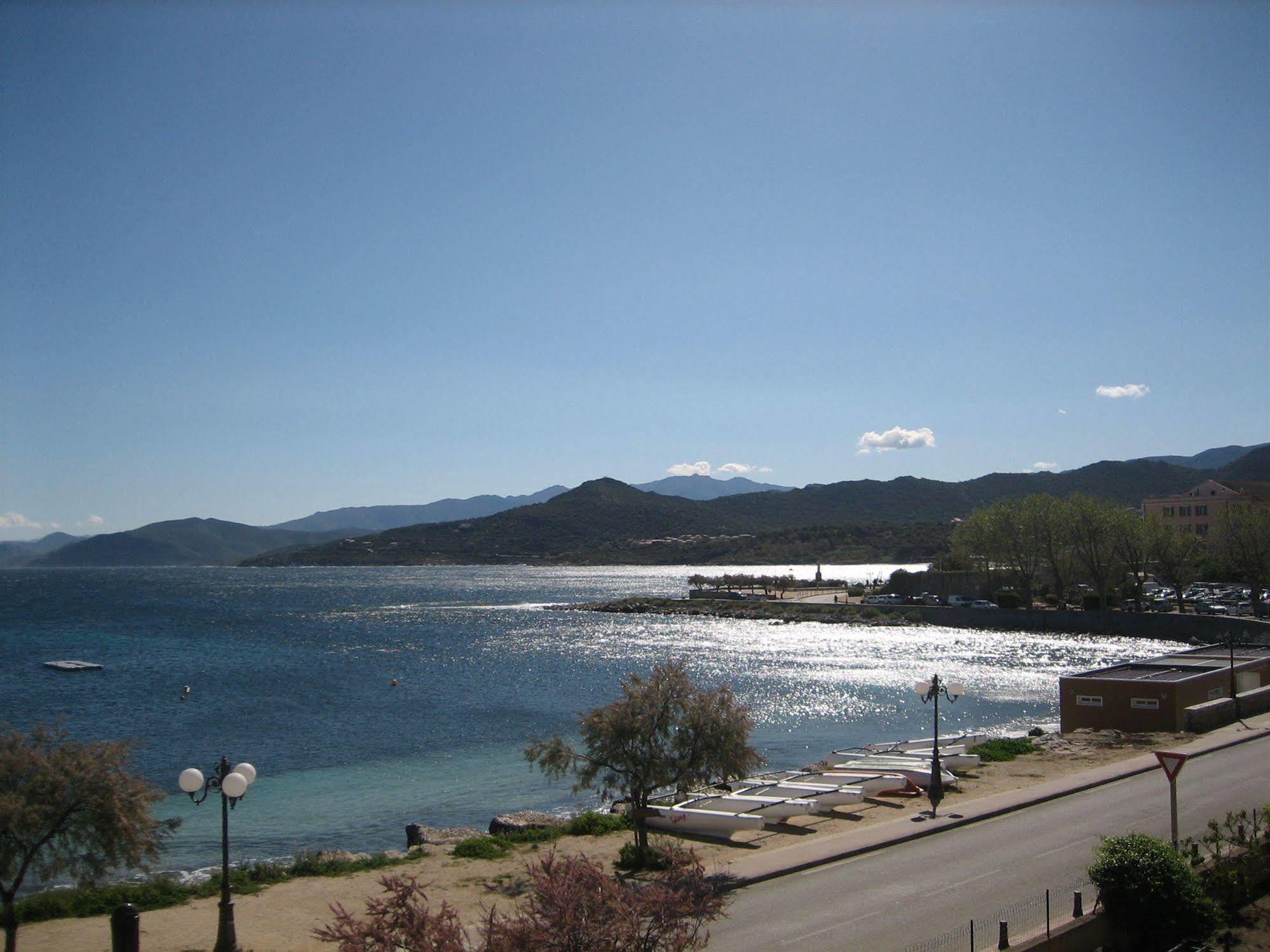 L'Isula Rossa Hotel L'Ile-Rousse  Bagian luar foto